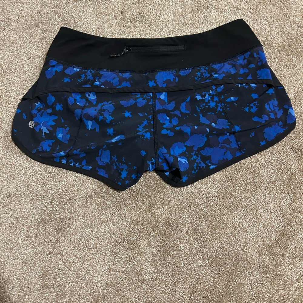 lululemon athletica Women's Blue Floral Shorts